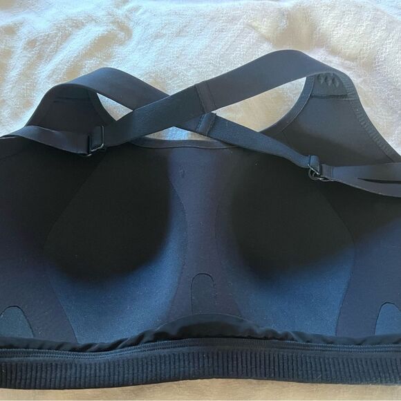 Lululemon Air Support Navy Blue Sports Bra - Picture 10 of 10